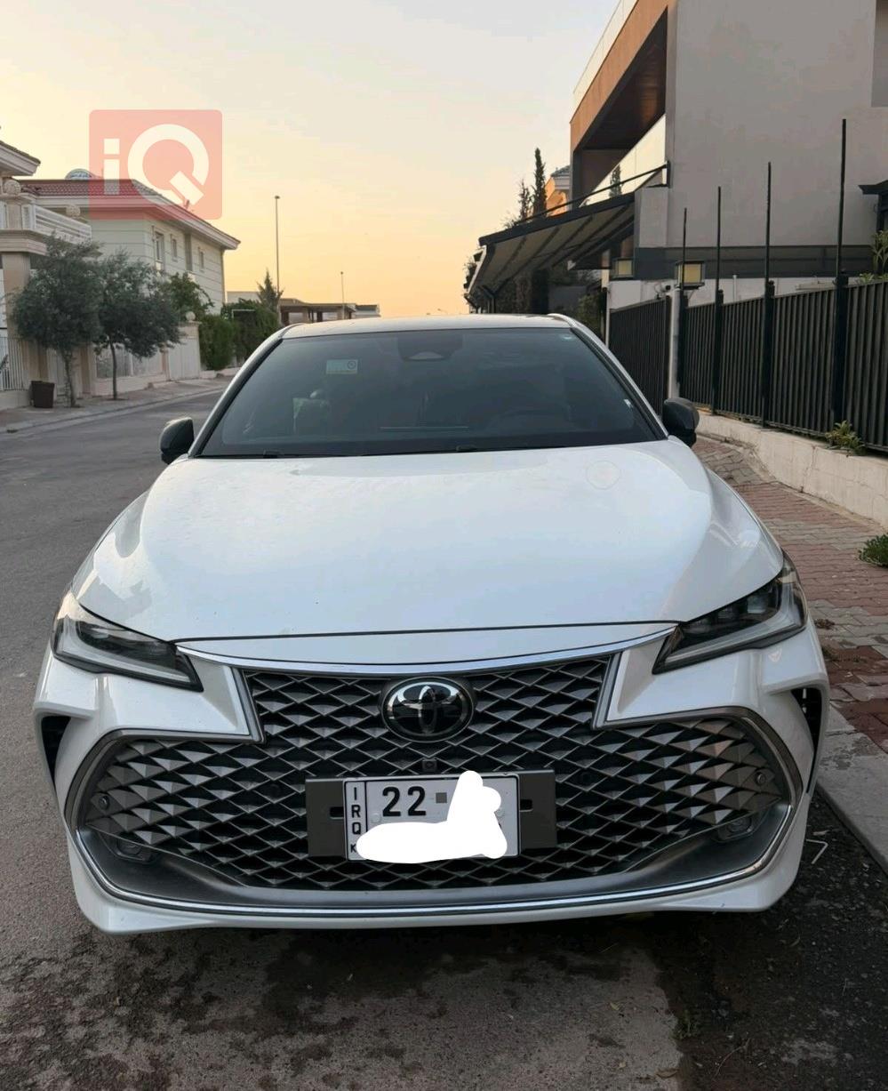 تويوتا أفالون